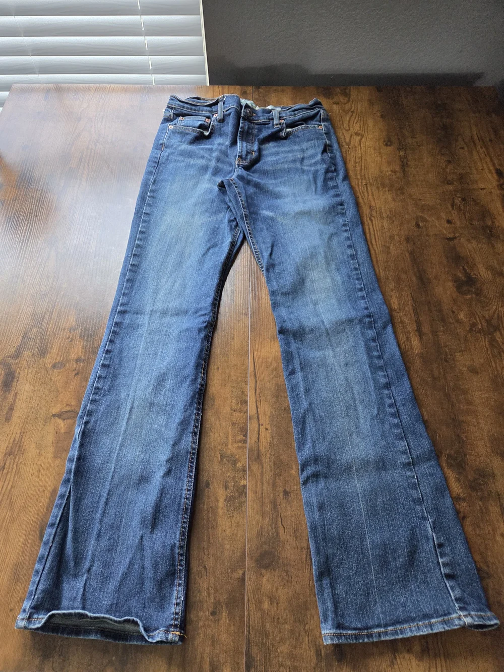Old Navy Womens Low Waist Boot Cut Jeans Medium Wash Size 12